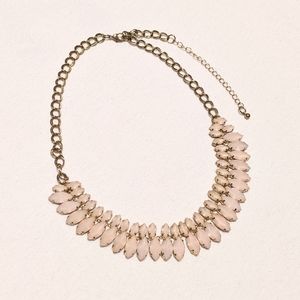 ✨ 3 for $3 ✨ Bulky Pink & Gold Necklace